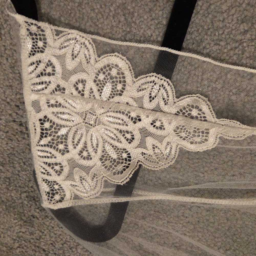 White Bridal Sheer Robe - Picture 2 of 4